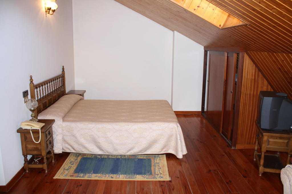 Hotel Cristaleiro Gondomar Quarto foto