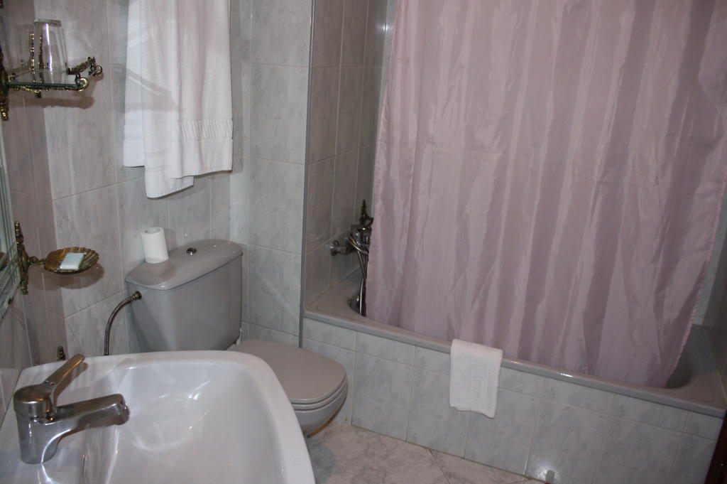 Hotel Cristaleiro Gondomar Quarto foto
